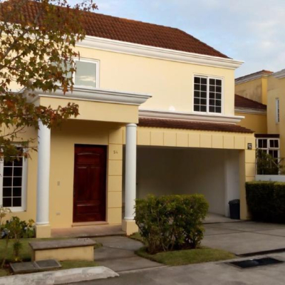 Casa en Renta y/o Venta Carretera a Fraijanes